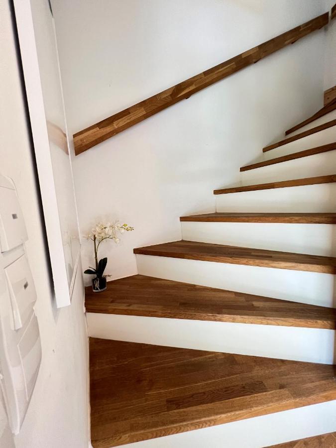 Charming Townhouse Directly By Metro Appartement Wenen Buitenkant foto