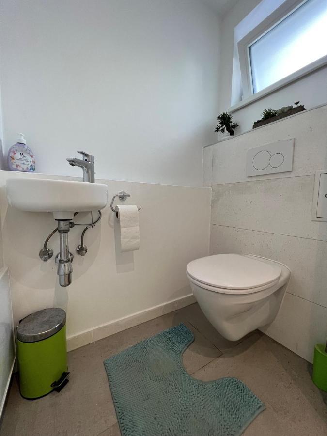 Charming Townhouse Directly By Metro Appartement Wenen Buitenkant foto